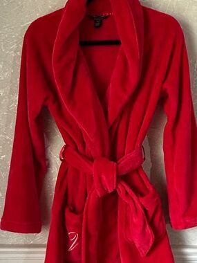 Victoria's Secret Cozy Plush Short Robe - Lipstick Red - Size XS/S